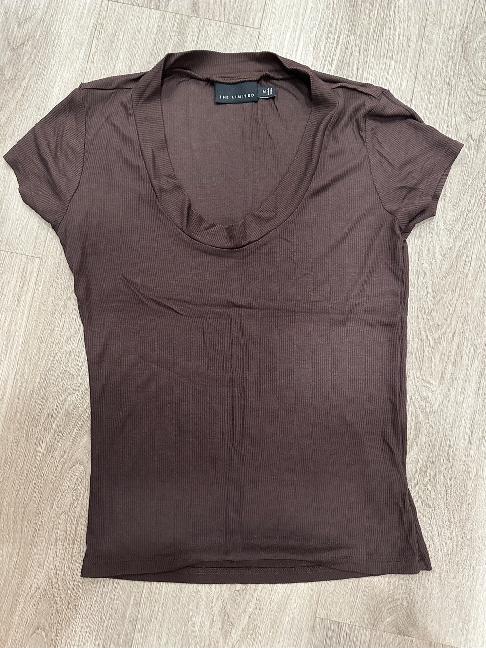 The Limited Chocolate Brown Scoop Neck Short Sleeve Tee size M